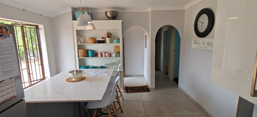 4 Bedroom Property for Sale in Brackenhurst Gauteng