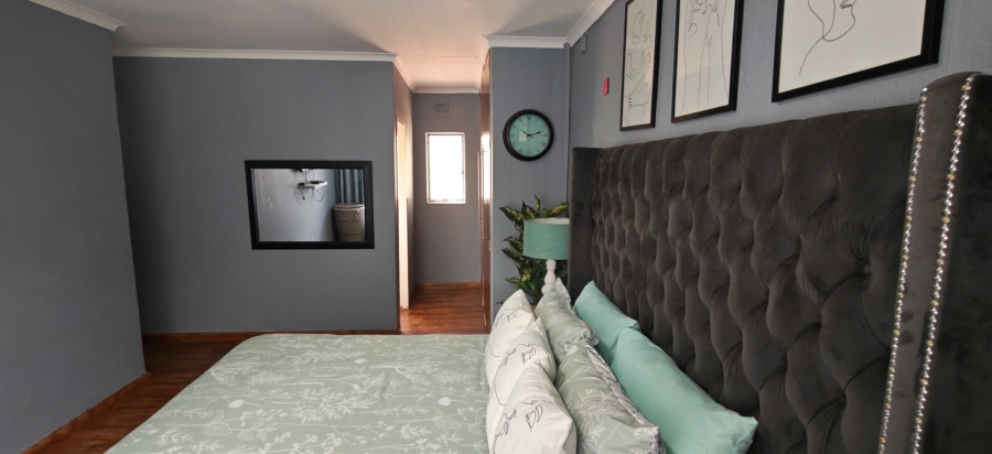 4 Bedroom Property for Sale in Brackenhurst Gauteng