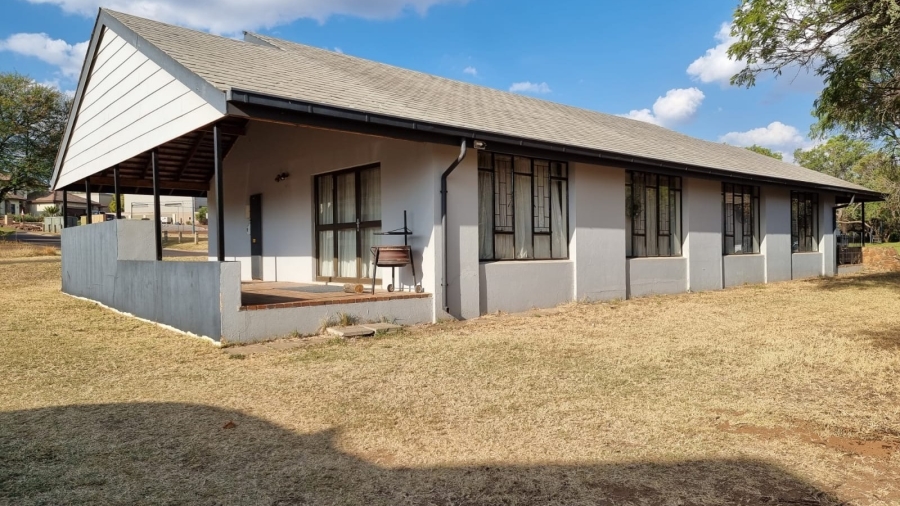 To Let 2 Bedroom Property for Rent in Sable Hills Gauteng