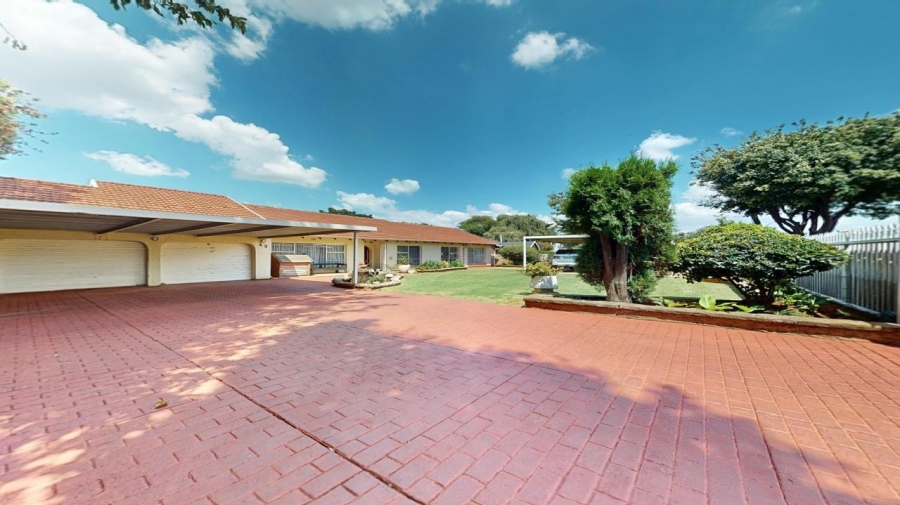 4 Bedroom Property for Sale in Parkrand Gauteng