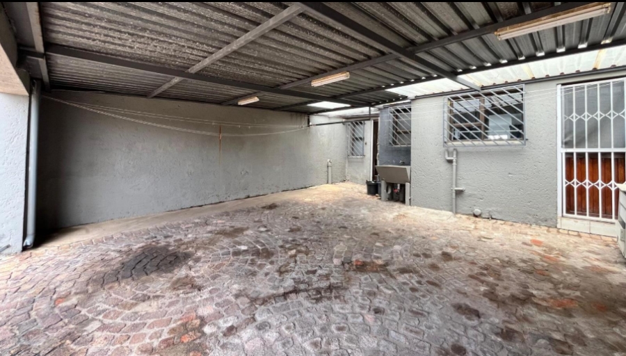 3 Bedroom Property for Sale in Ridgeway Gauteng