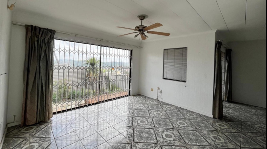 3 Bedroom Property for Sale in Ridgeway Gauteng