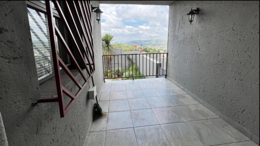 3 Bedroom Property for Sale in Ridgeway Gauteng