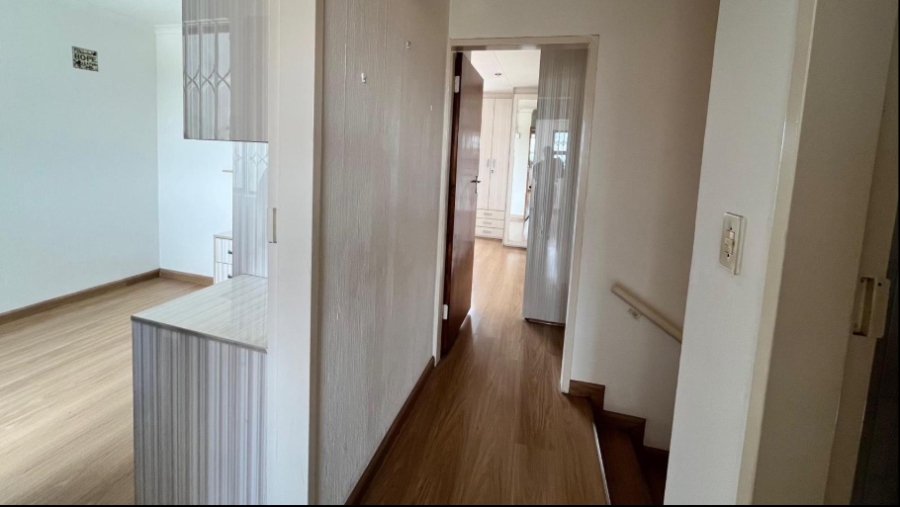 3 Bedroom Property for Sale in Ridgeway Gauteng