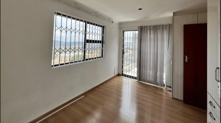 3 Bedroom Property for Sale in Ridgeway Gauteng