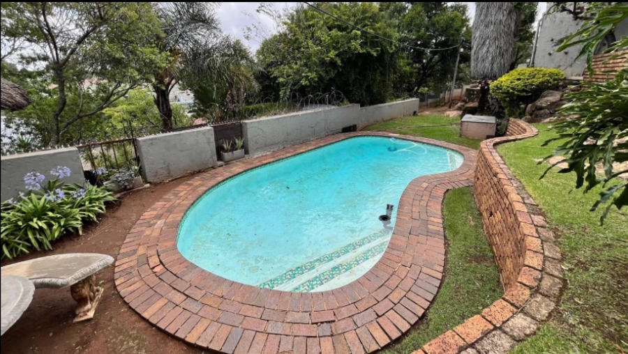 3 Bedroom Property for Sale in Ridgeway Gauteng