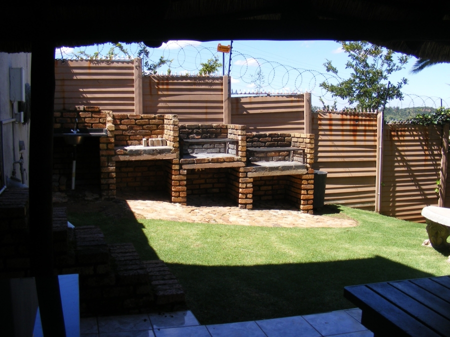 3 Bedroom Property for Sale in Ridgeway Gauteng