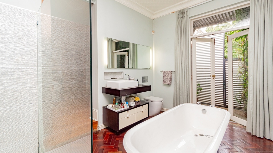 4 Bedroom Property for Sale in Bezuidenhout Valley Gauteng