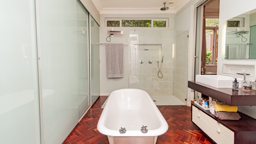 4 Bedroom Property for Sale in Bezuidenhout Valley Gauteng