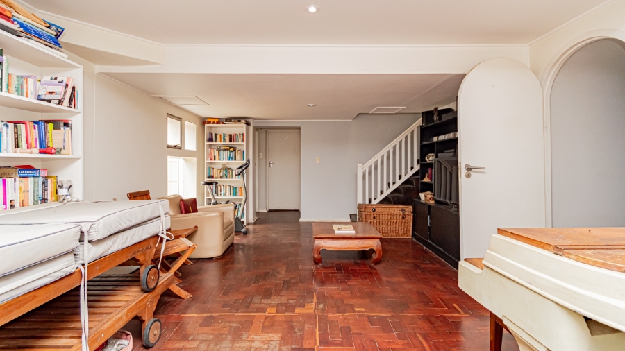 4 Bedroom Property for Sale in Bezuidenhout Valley Gauteng