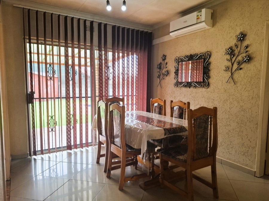 3 Bedroom Property for Sale in Mackenzie Park Gauteng