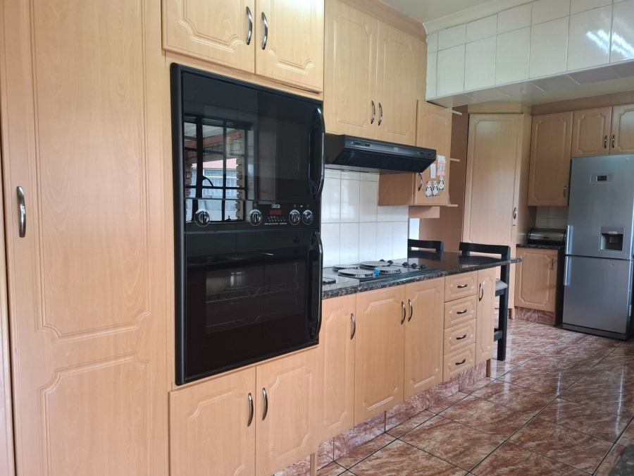 3 Bedroom Property for Sale in Mackenzie Park Gauteng