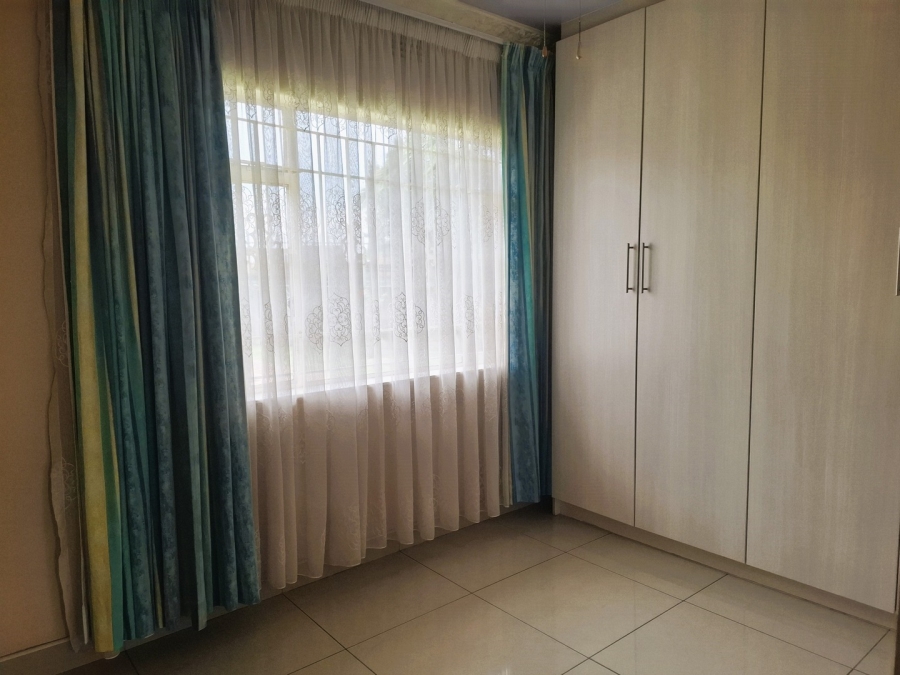 3 Bedroom Property for Sale in Mackenzie Park Gauteng