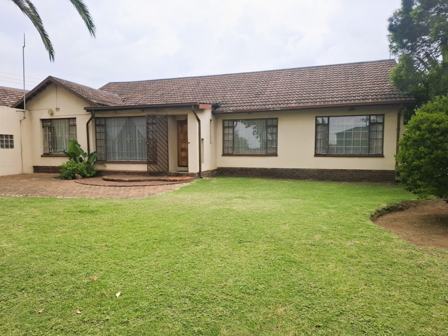 3 Bedroom Property for Sale in Mackenzie Park Gauteng