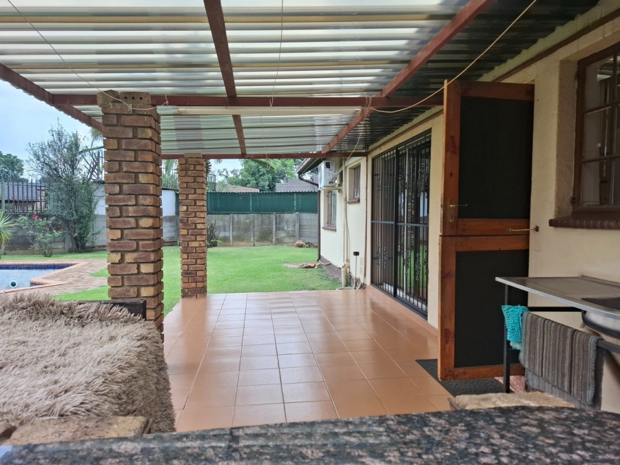 3 Bedroom Property for Sale in Mackenzie Park Gauteng