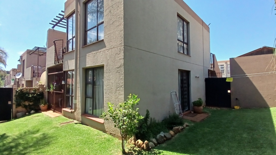 2 Bedroom Property for Sale in Glenvista Gauteng
