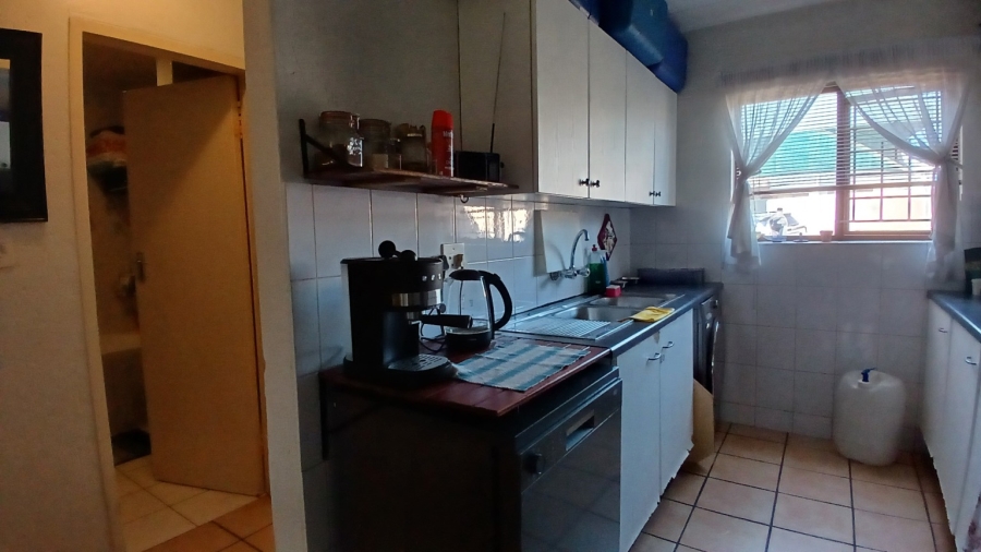 2 Bedroom Property for Sale in Glenvista Gauteng