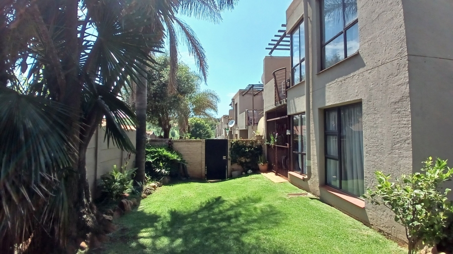 2 Bedroom Property for Sale in Glenvista Gauteng