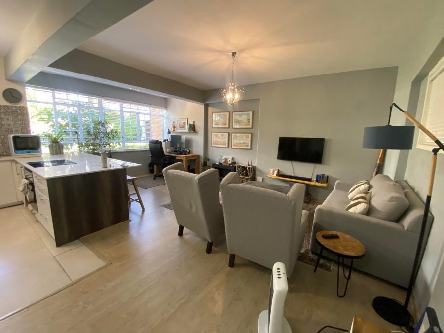 To Let 1 Bedroom Property for Rent in Birdhaven Gauteng