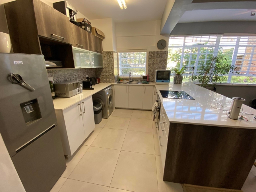 To Let 1 Bedroom Property for Rent in Birdhaven Gauteng