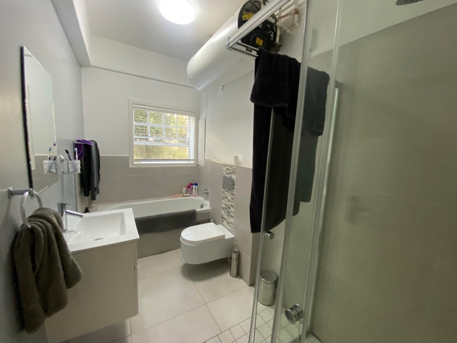 To Let 1 Bedroom Property for Rent in Birdhaven Gauteng