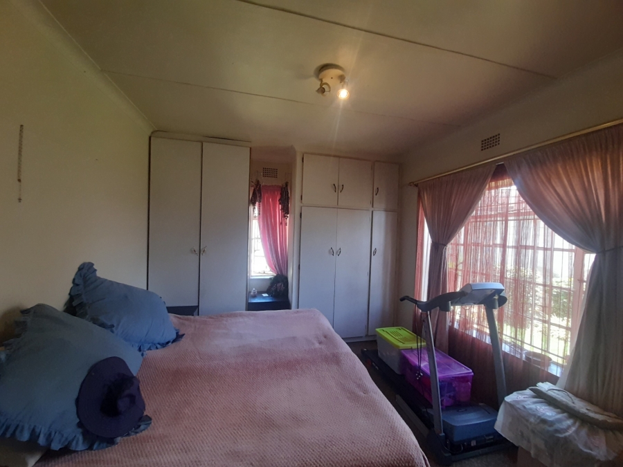 3 Bedroom Property for Sale in South Hills Gauteng