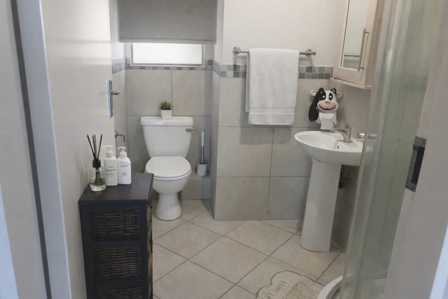 2 Bedroom Property for Sale in Kosmosdal Gauteng