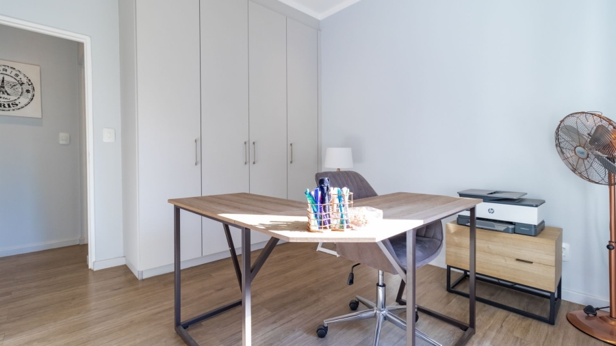 2 Bedroom Property for Sale in Rosebank Gauteng