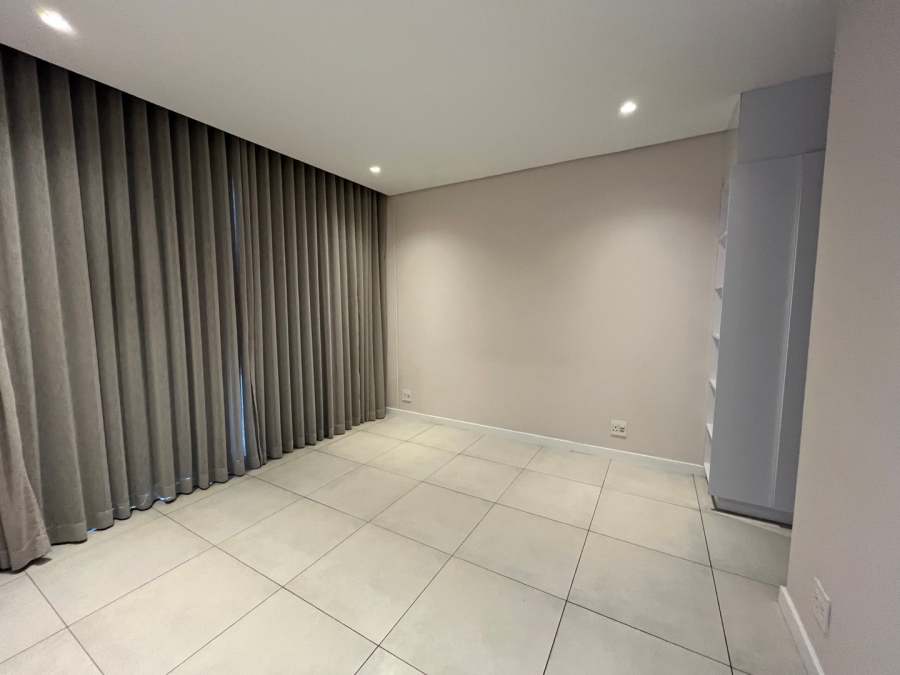 To Let 2 Bedroom Property for Rent in Parkmore Gauteng