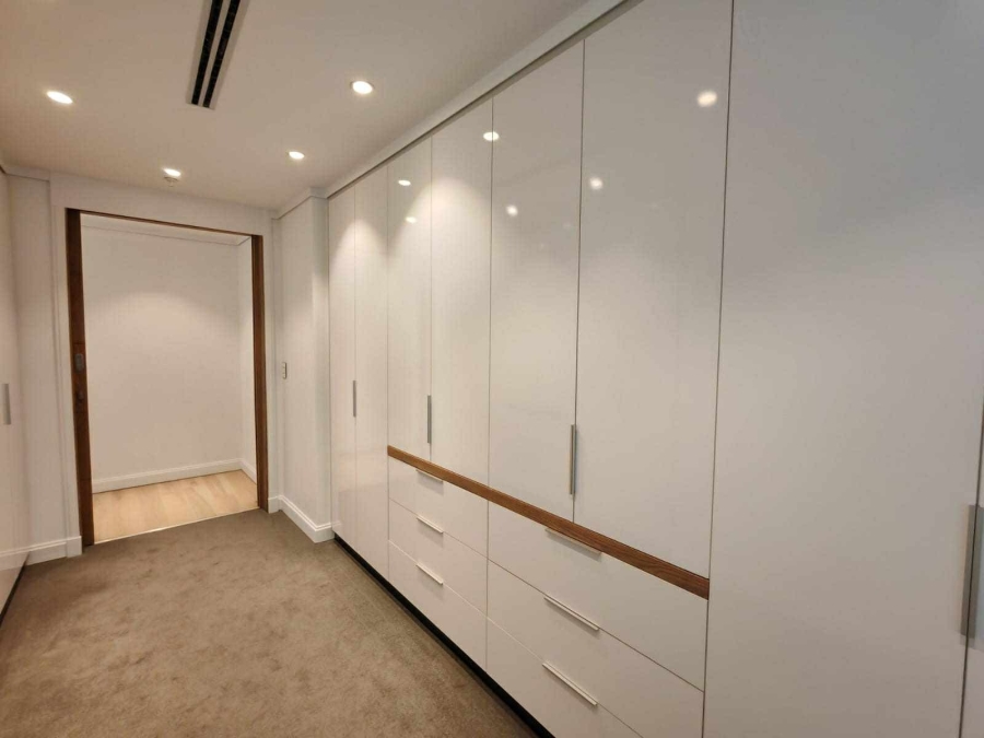 To Let 3 Bedroom Property for Rent in Sandown Gauteng