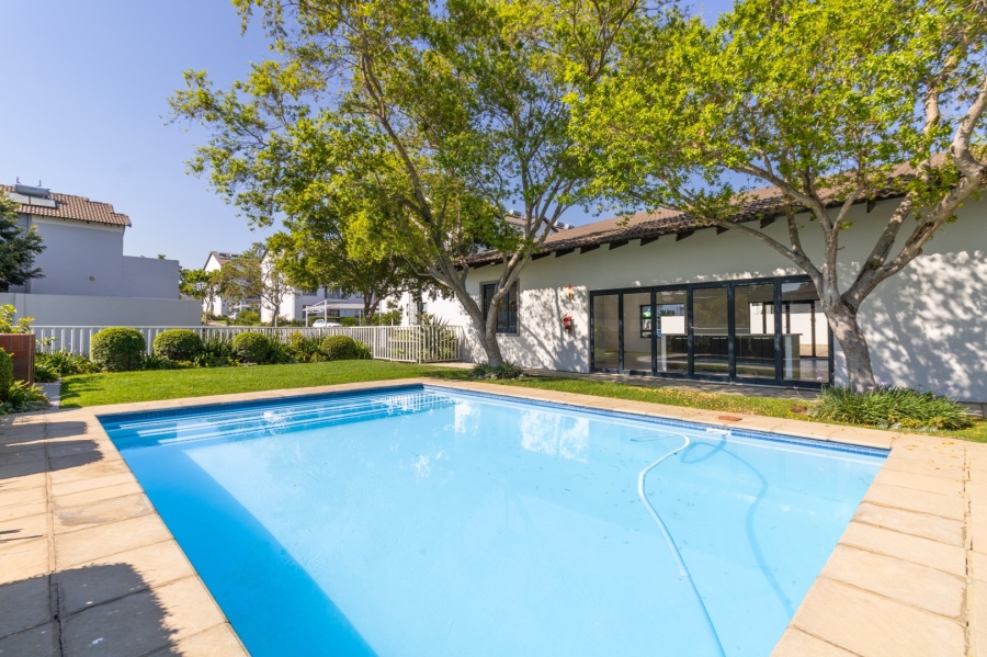 2 Bedroom Property for Sale in Broadacres Gauteng