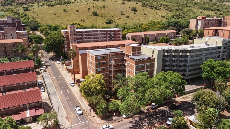 2 Bedroom Property for Sale in Wonderboom South Gauteng