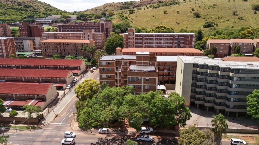 2 Bedroom Property for Sale in Wonderboom South Gauteng