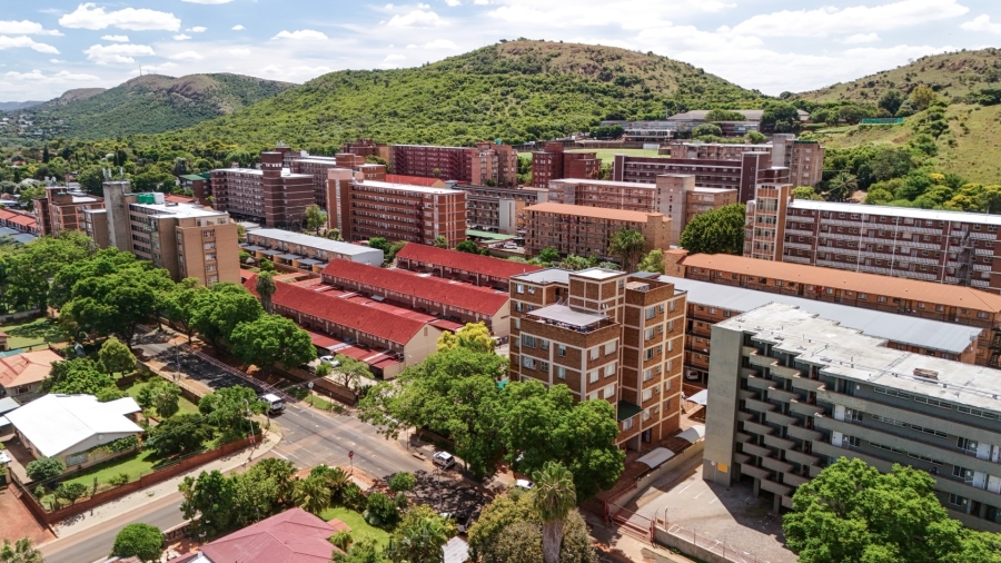 2 Bedroom Property for Sale in Wonderboom South Gauteng