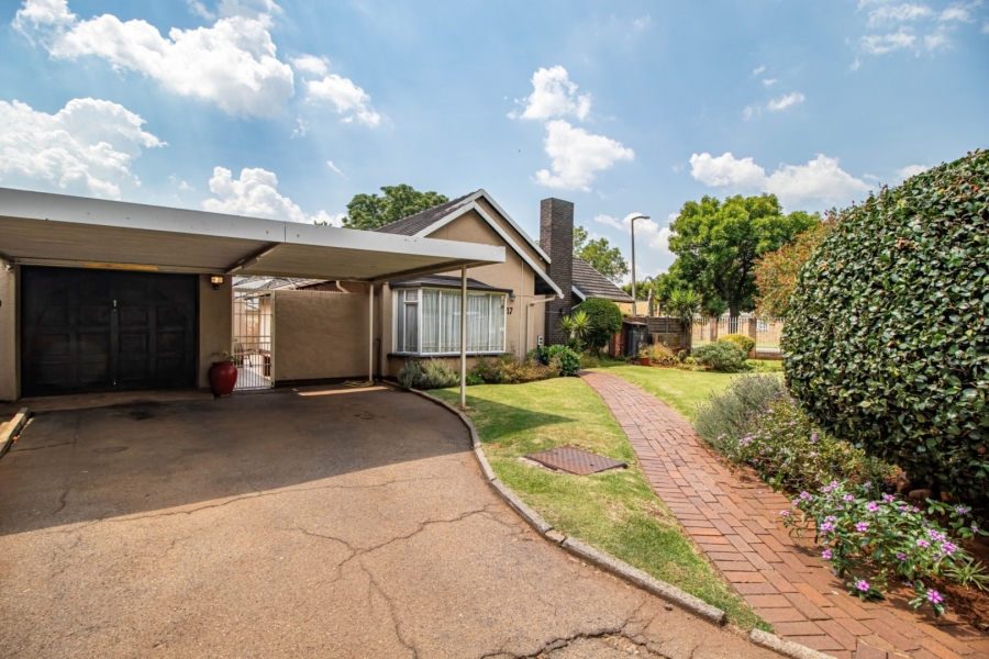 3 Bedroom Property for Sale in The Stewards Gauteng