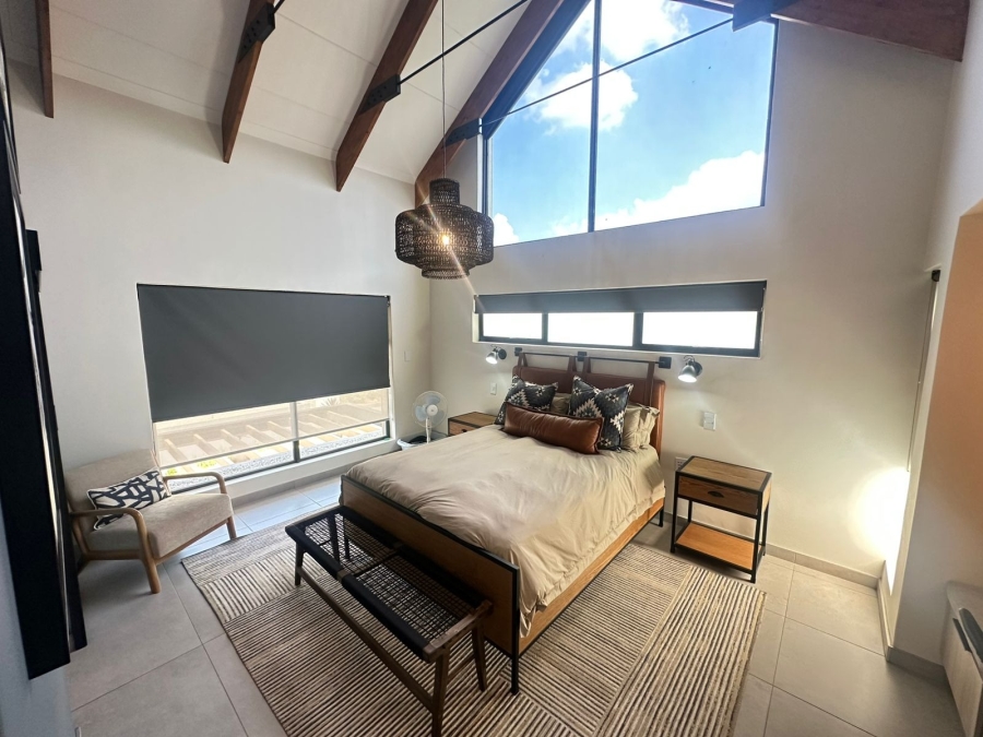 5 Bedroom Property for Sale in Midstream Heights Gauteng