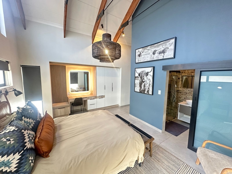 5 Bedroom Property for Sale in Midstream Heights Gauteng