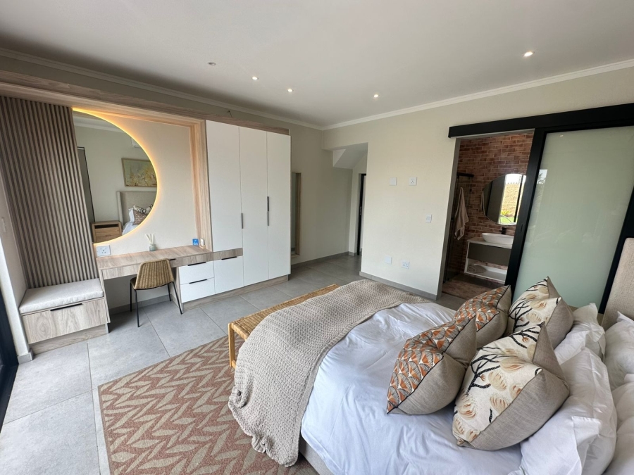 5 Bedroom Property for Sale in Midstream Heights Gauteng