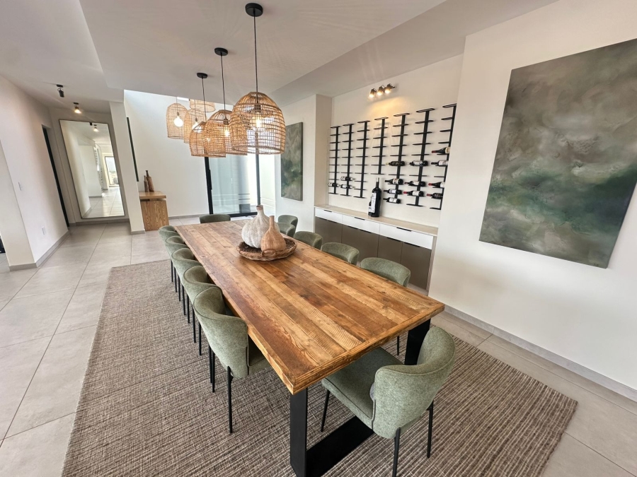 5 Bedroom Property for Sale in Midstream Heights Gauteng