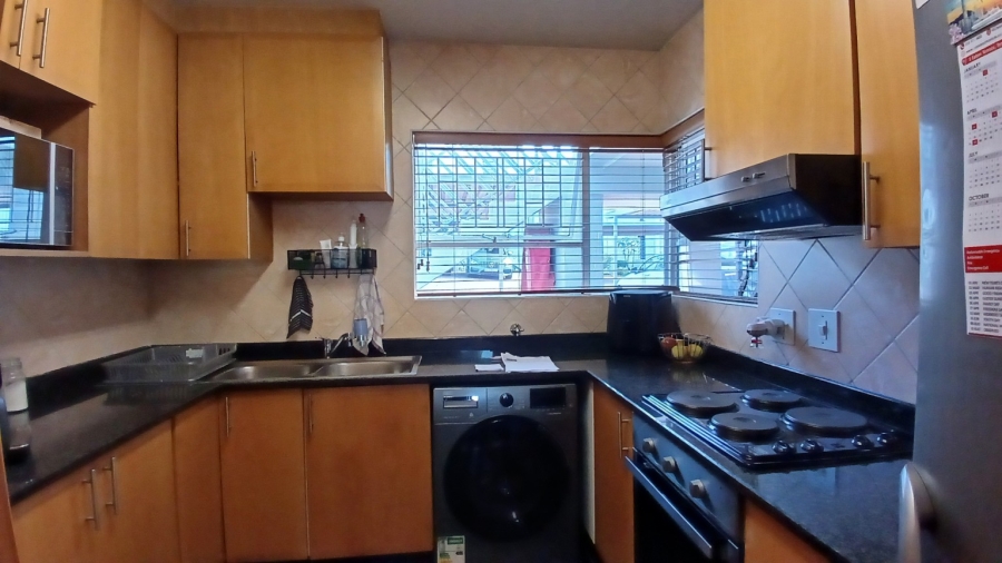 2 Bedroom Property for Sale in Glenvista Gauteng