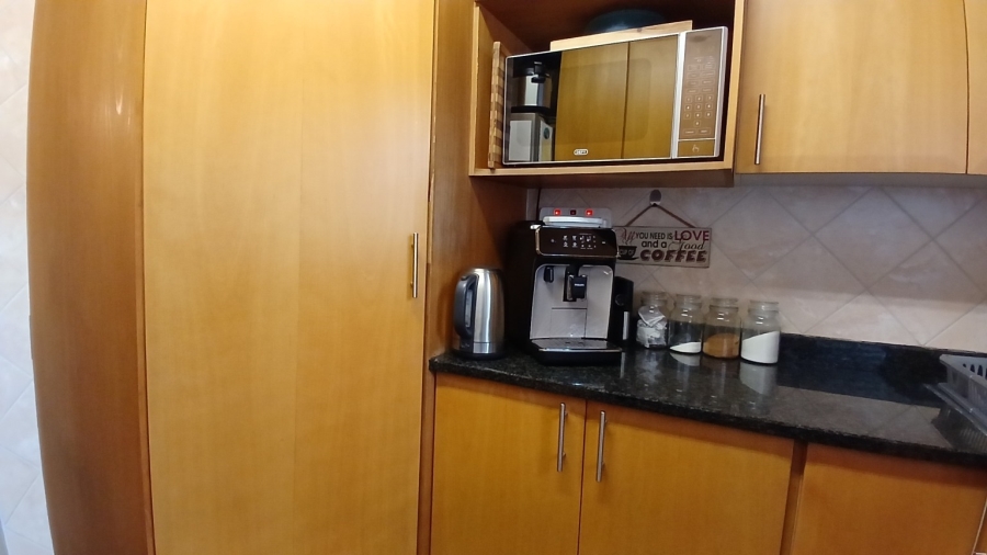 2 Bedroom Property for Sale in Glenvista Gauteng