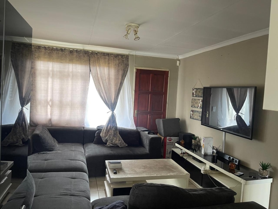 2 Bedroom Property for Sale in Crystal Park Gauteng