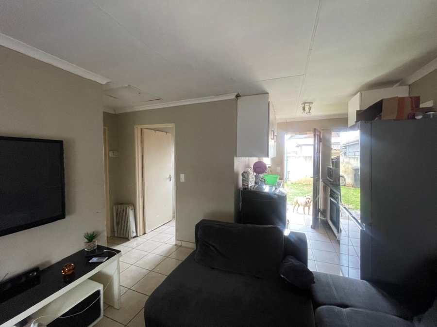 2 Bedroom Property for Sale in Crystal Park Gauteng