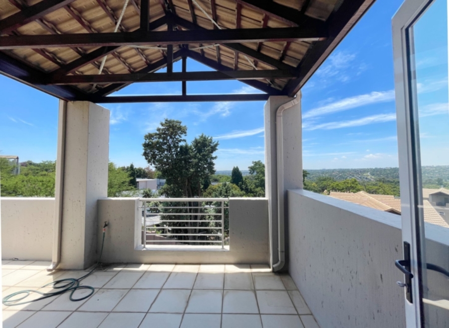 2 Bedroom Property for Sale in Bryanston Gauteng