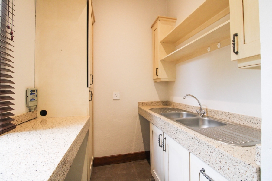 To Let 2 Bedroom Property for Rent in Lanseria Gauteng