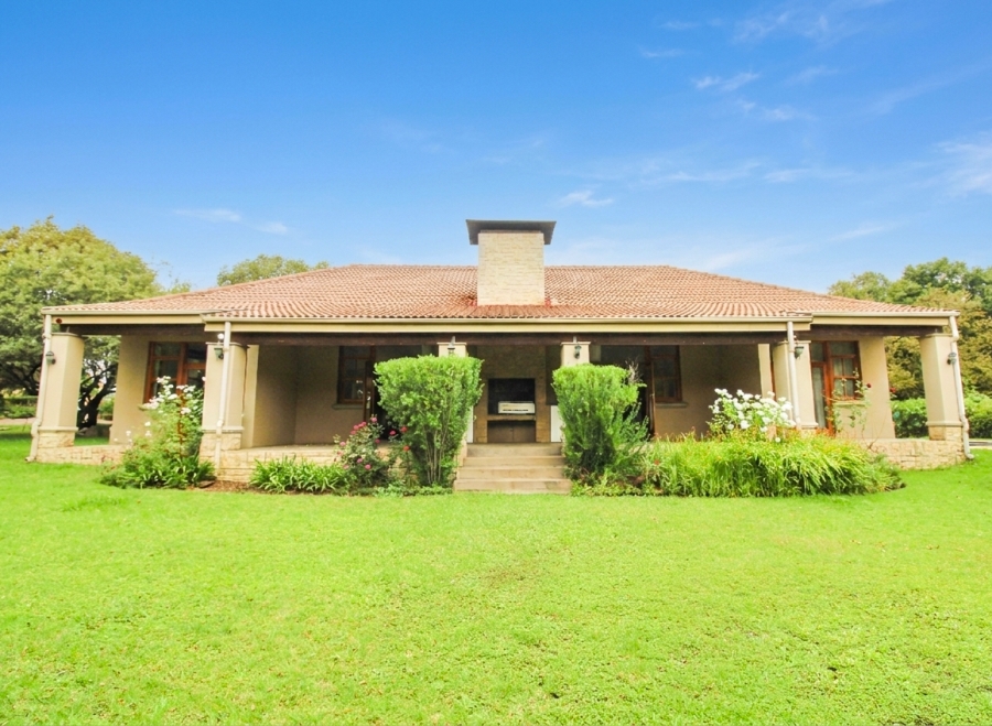 To Let 2 Bedroom Property for Rent in Lanseria Gauteng