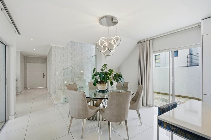 To Let 3 Bedroom Property for Rent in Bryanston Gauteng