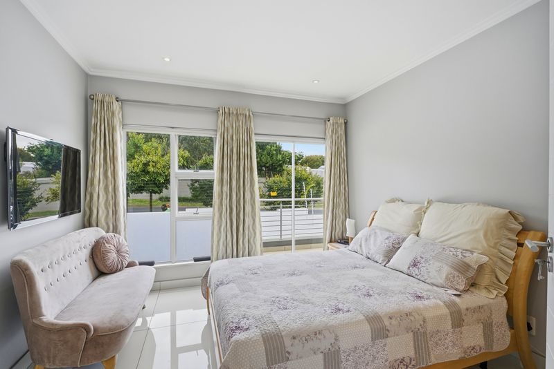 To Let 3 Bedroom Property for Rent in Bryanston Gauteng