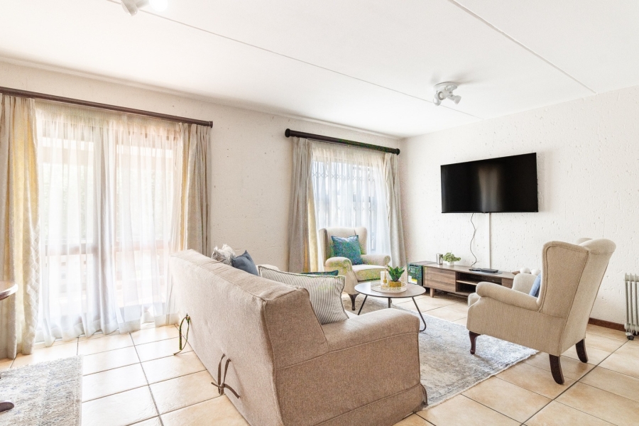 To Let 2 Bedroom Property for Rent in Lonehill Gauteng