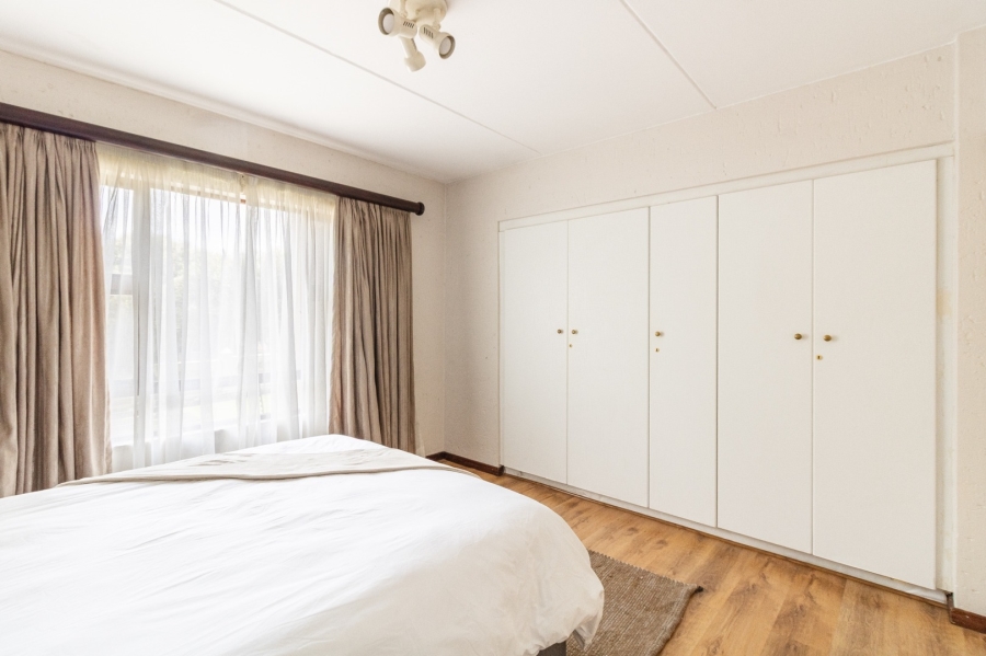 To Let 2 Bedroom Property for Rent in Lonehill Gauteng